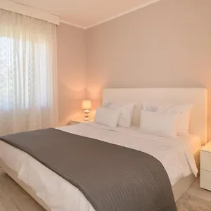  Apartament Dora