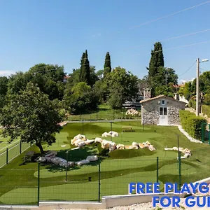 Grota Apartman