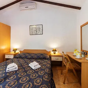 Mugeba Club Apartman